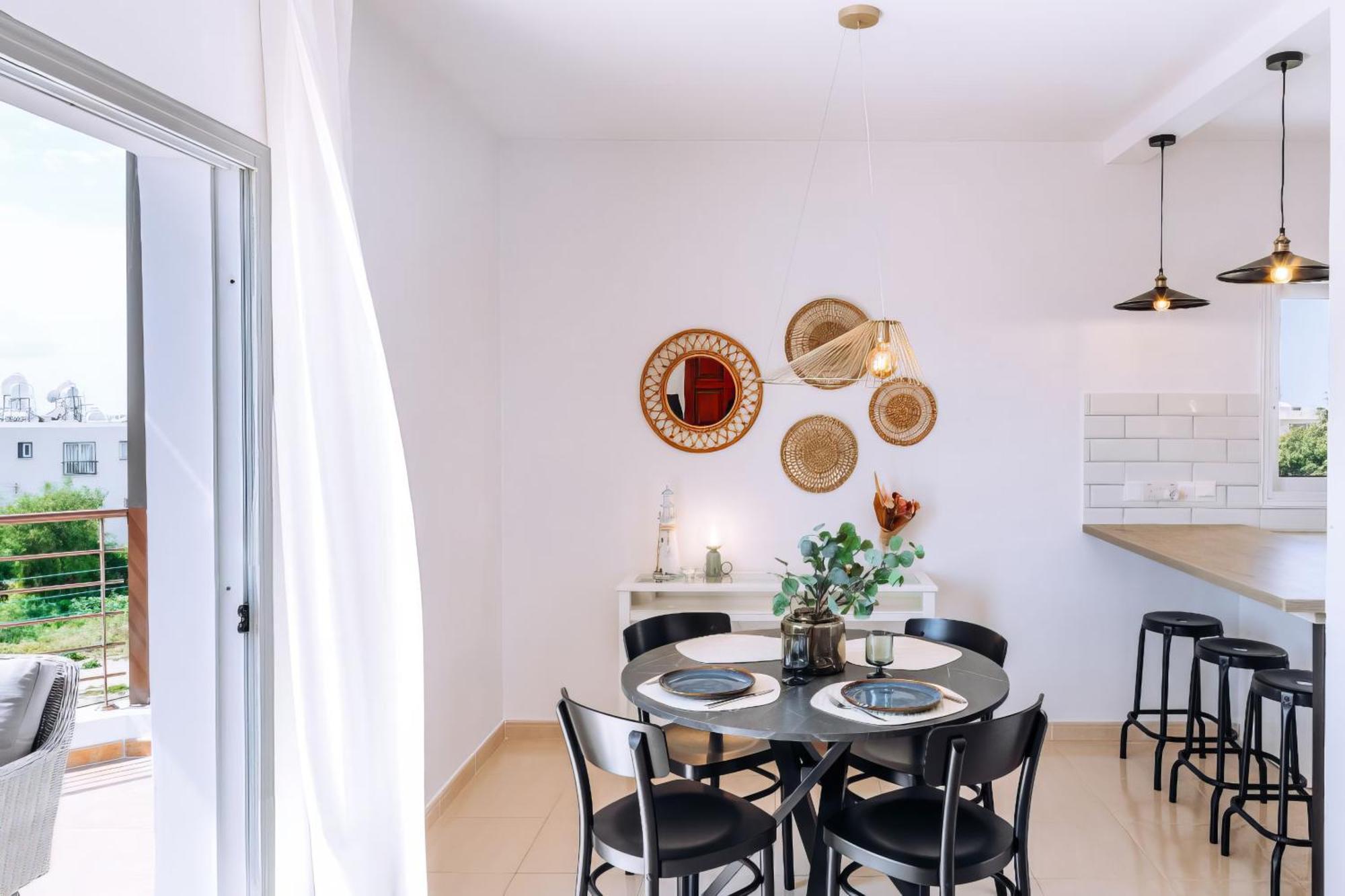 Apartment Mia Sirena Lighthouse 3min Walk To The Sea Paphos